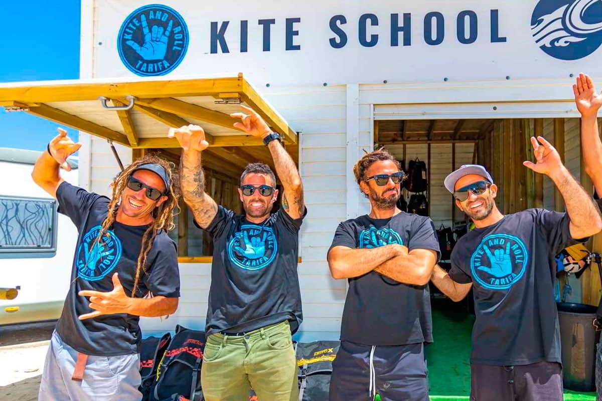 equipo instructores kiteandroll